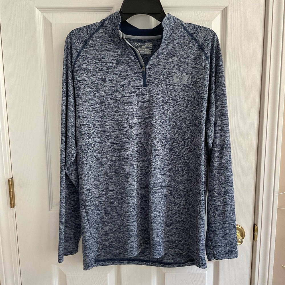 Men’s Under Armour Long Sleeved Athletic Shirt